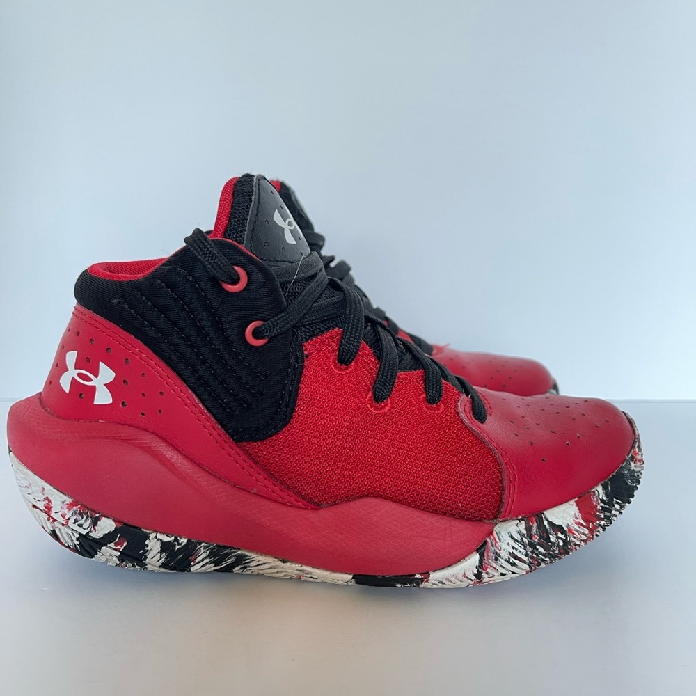 UNDER ARMOUR Jet 21 "Red/Black" Grade School Boys' Basketball Shoe